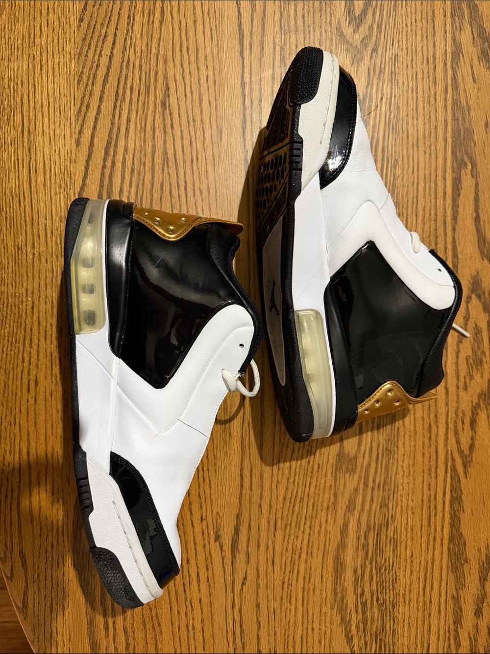Jordan Men’s White and Black Basketball Sneakers - Picture 3 of 8